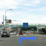 ①「堀池古川」信号を右折し